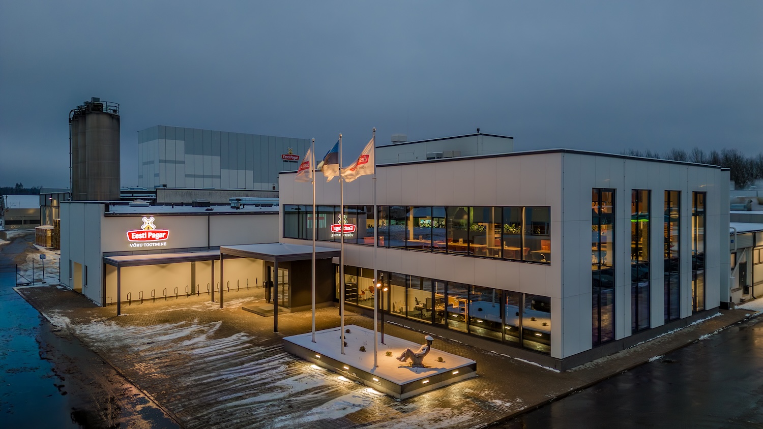 Cristella tootmis- ja olmehoonete laiendus